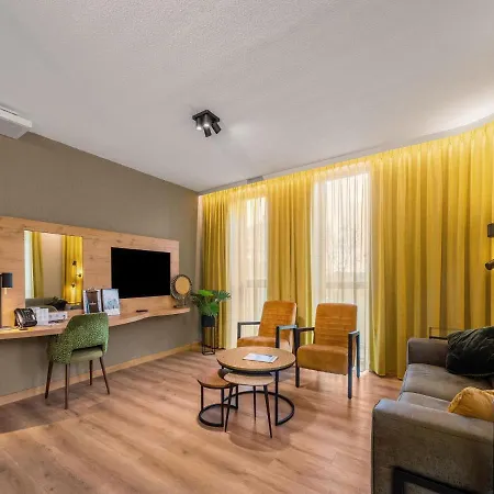 Comfortable Apartment In Egmond Aan Zee Near Sea * Egmond aan Zee